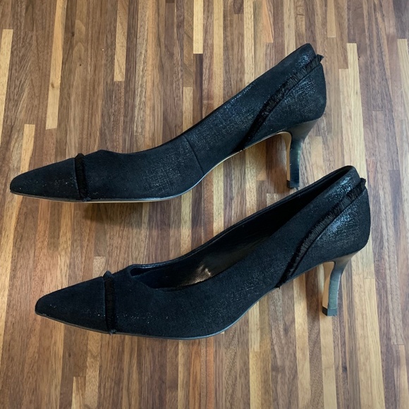 Donald Pliner "Exquisite Fancy Leather Fringed Shoes" - Picture 11 of 15